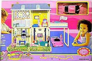 Кукольный дом с машиной