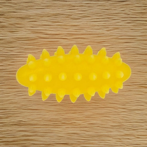 Мяч массажный овальный Дикий огурец МалышОК желтый