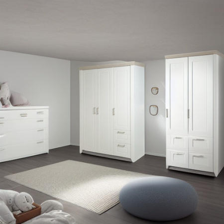 Трехстворчатый шкаф Felicia белый Roba