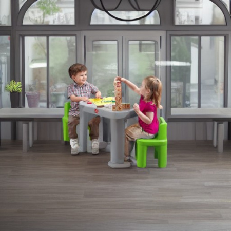 Столик с двумя стульями Step 2