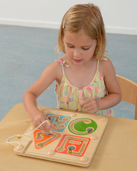 Панель настольная Магнитный лабиринт. Геометрические формы Masterkids