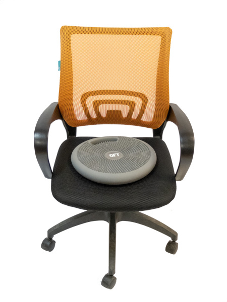 Массажно-балансировочная подушка с ручкой 34 см красная