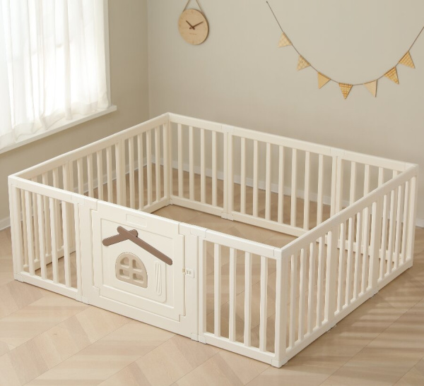 Детский игровой манеж UNIX Kids Classic Tree House 150x180 см Camel