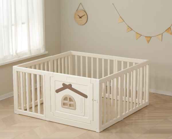 Детский игровой манеж UNIX Kids Classic Tree House 130x130 см Camel