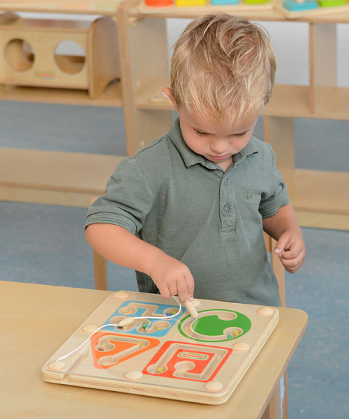 Панель настольная Магнитный лабиринт. Геометрические формы Masterkids