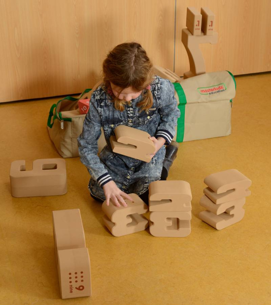 Набор для изучения чисел 1–10 мягкий гигантский, 37 предметов Masterkids