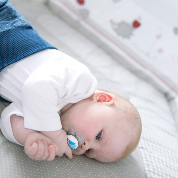 Детский шестиугольный манеж с бампером Adam&Owl, белый Roba