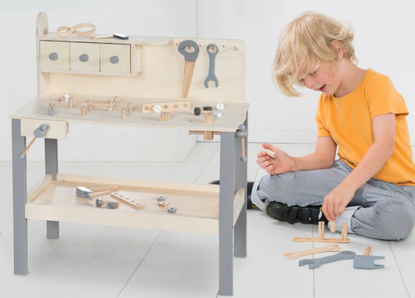 Детская мастерская для мальчиков с аксессуарами Roba