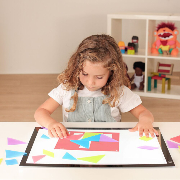 Набор Танграм с полупрозрачными фигурами, 28 деталей Miniland