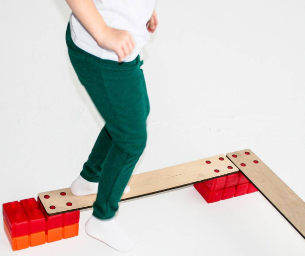 Балансировочная дорожка (3 доски, 4 кирпича) Тех-пласт