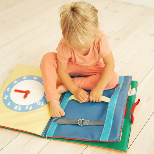 Мягкая развивающая Книжка Ловкие пальчики