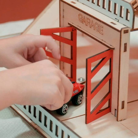 Парковка деревянная с краном M-WOOD