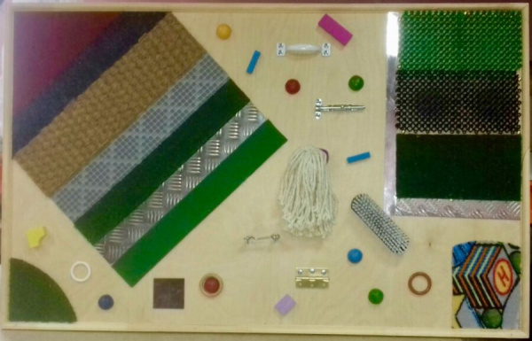 Тактильная панель с декоративными элементами Romsens