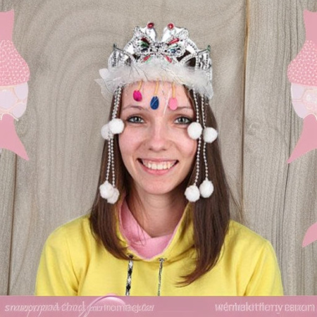 Тиара малиновая (узор бабочка) Snowmen