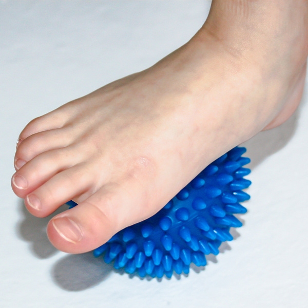 Мяч массажный с шипами 8,5 см, 1 штука Тех-пласт