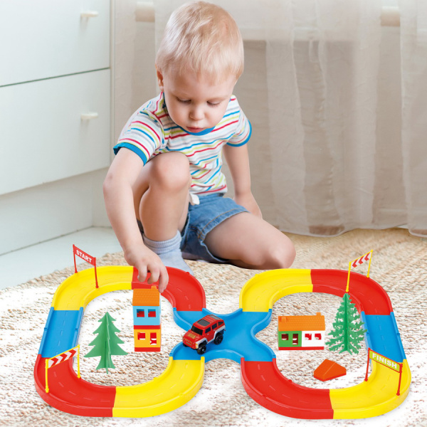 Игровой набор Автотрек Crossroads Road, 32 детали Pilsan