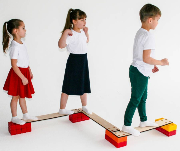 Балансировочная дорожка (3 доски, 4 кирпича) Тех-пласт