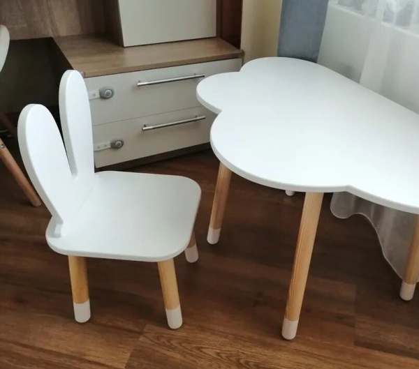 Стульчик деревянный Зайчик белый DimDomKids