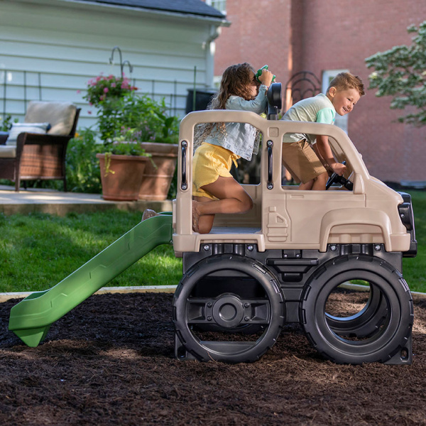 Игровой центр Джип с горкой Step 2