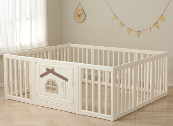 Детский игровой манеж UNIX Kids Classic Tree House 150x180 см Camel