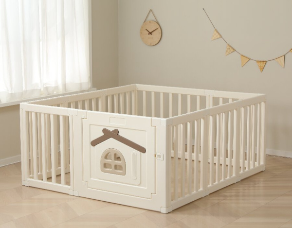 Детский игровой манеж UNIX Kids Classic Tree House 150x130 см Camel